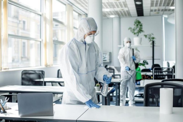 Désinfection des sanitaires : méthodes expertes pour une hygiène parfaite